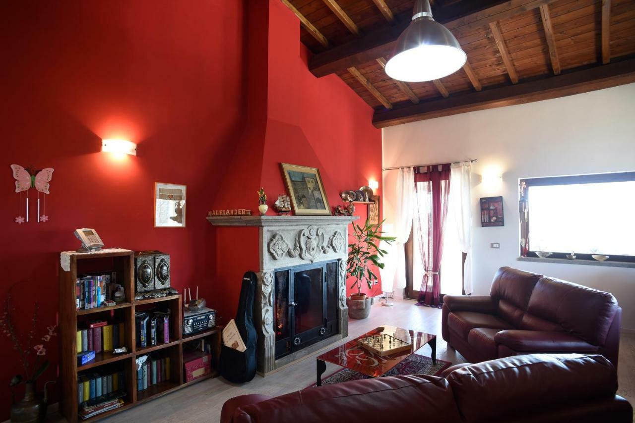Villa Farfalla Bianca Виторкиано Екстериор снимка