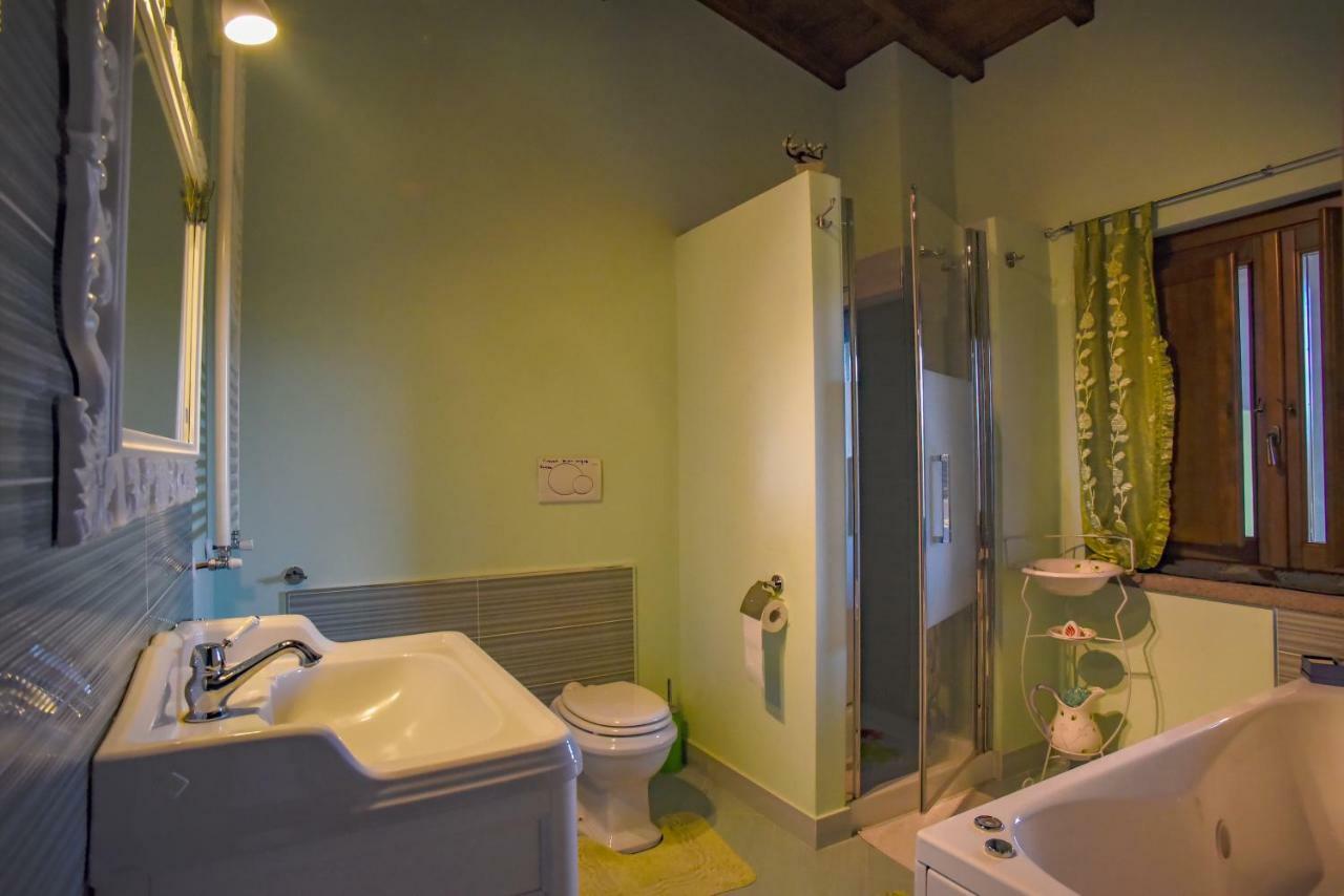 Villa Farfalla Bianca Виторкиано Екстериор снимка